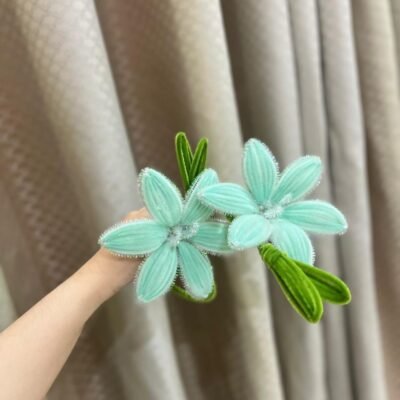 Shimmery Lilly