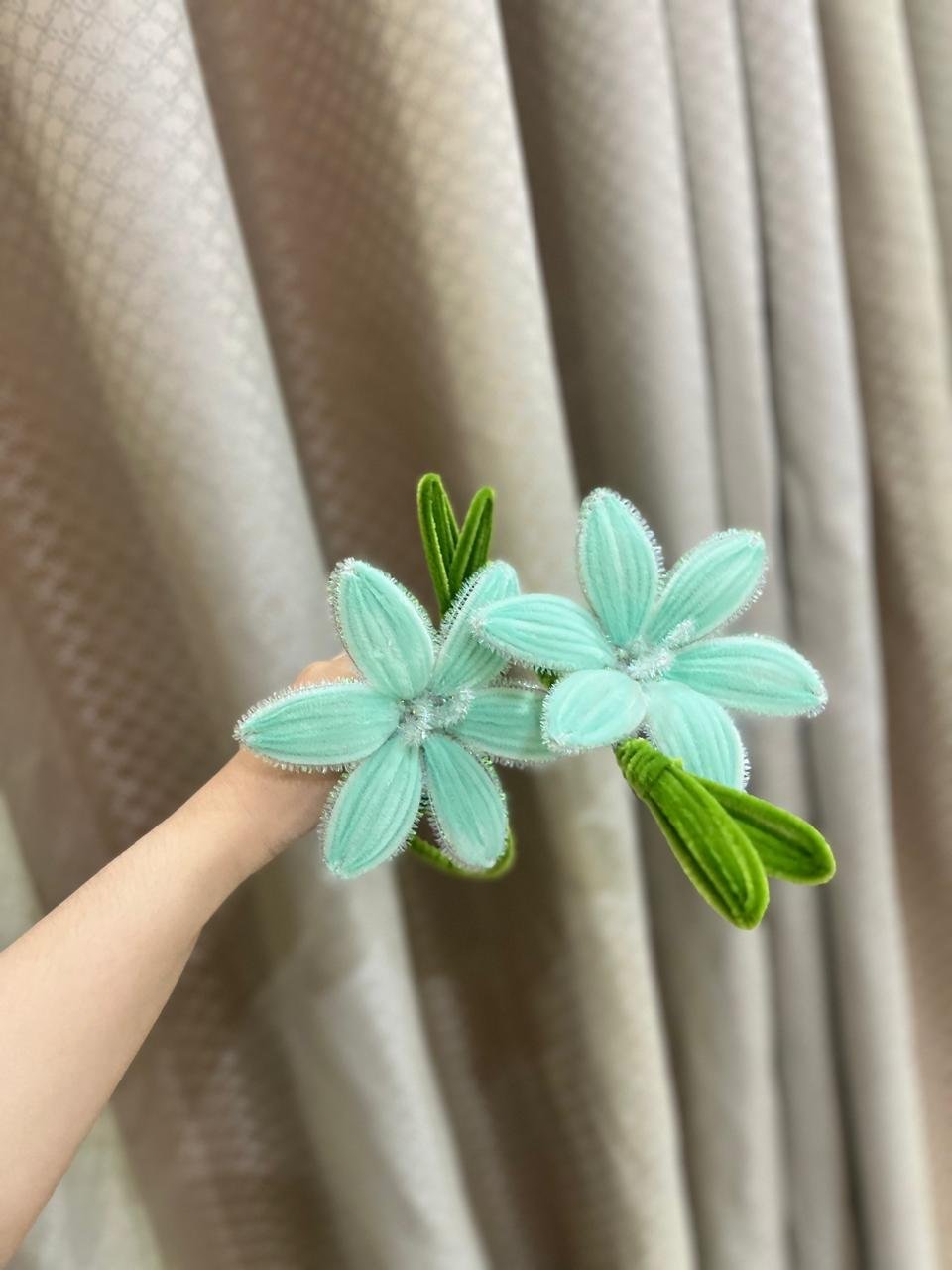Shimmery Lilly