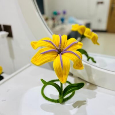 yellow Lilly